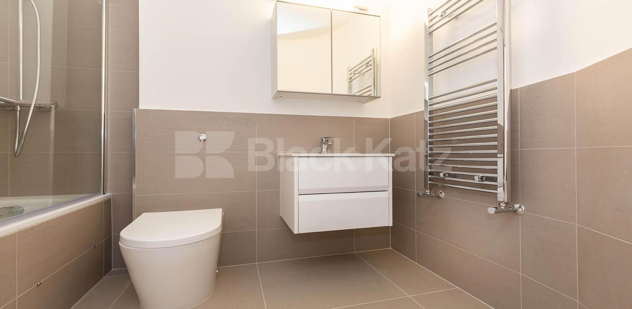 			2 Bedroom, 1 bath, 1 reception Apartment			 GROVE HOUSE-TUDOR ROAD, HACKNEY / LONDON FEILDS 